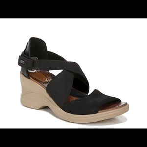 Bzees Heiress Wedge Sandal Size 10
